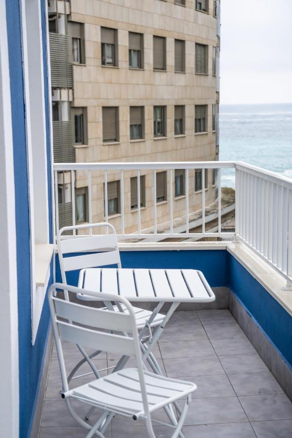 Villa Marta - Apartamentos Centricos Junto Al Mar กาสโตร-อูร์เดียเลส ภายนอก รูปภาพ